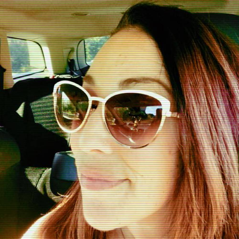 Meet your Posher, Dominique